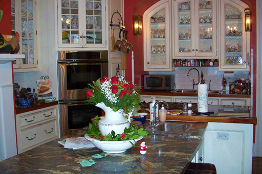 Kitchen decorated for Christmas at Azalea Manor Bed and Breakfast in Madison Historic District, Madison Indiana 47250